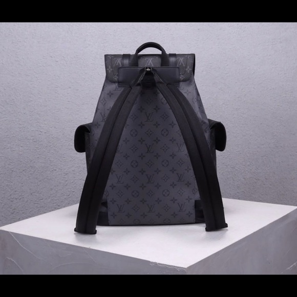 Louis Vuitton Back pack M45419
CHRISTOPHER MM - Picture 2 of 9